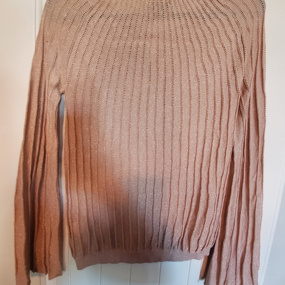Rose Gold Open Knit Light Sweater - Picture 4 of 4